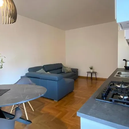 דירה The Charme - Modern In With Balcony