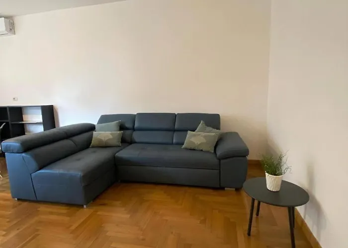 The Charme - Modern In With Balcony Apartmán Como