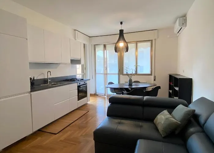 The Charme - Modern In With Balcony * Como